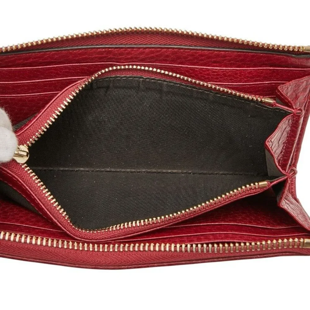 Gucci delivery duty